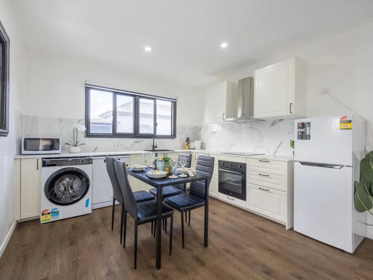Comfy 2Br Sweet Home W Parking Balcony Near River Brisbane Australia