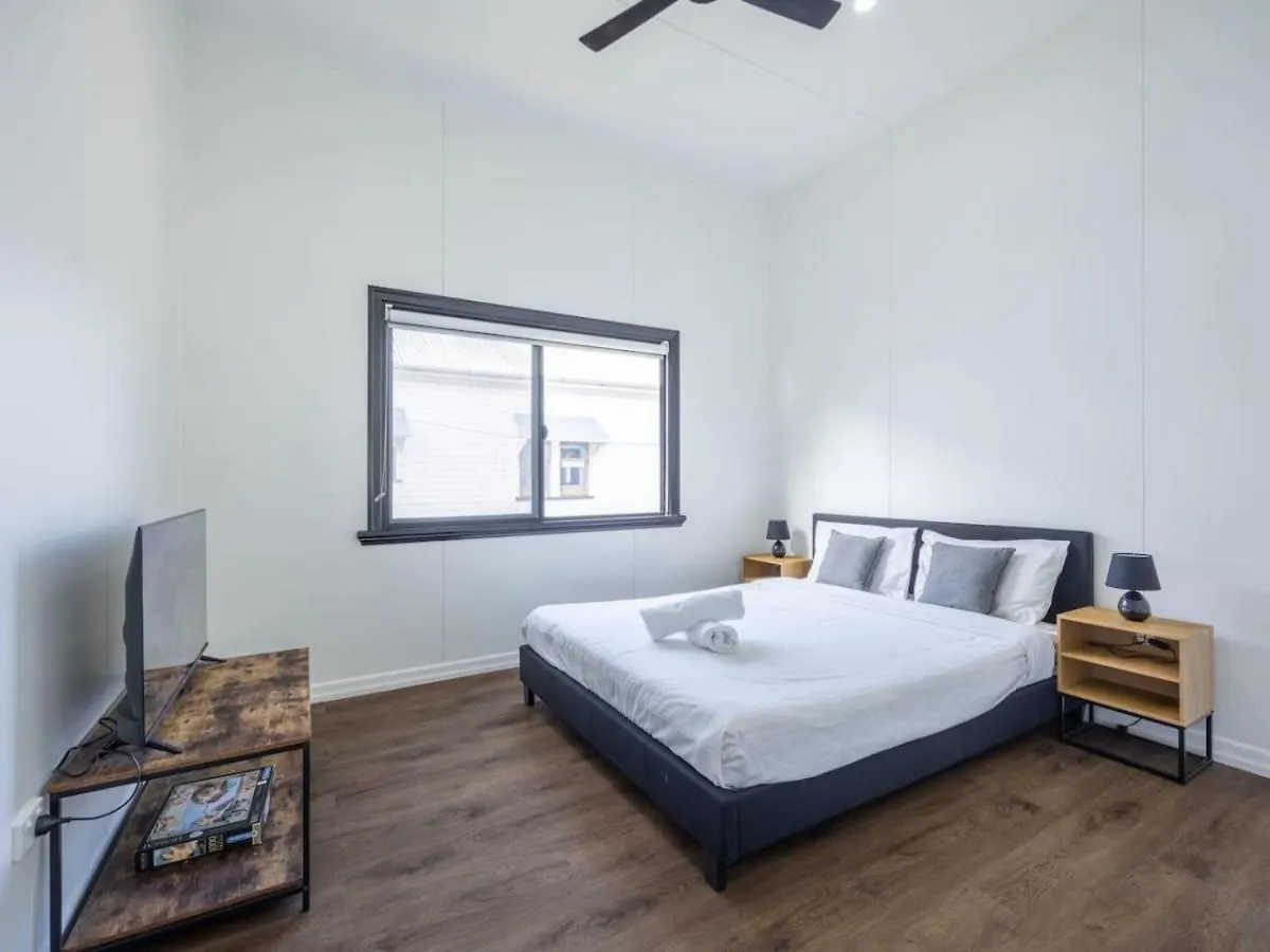 Comfy 2Br Sweet Home W Parking Balcony Near River Brisbane